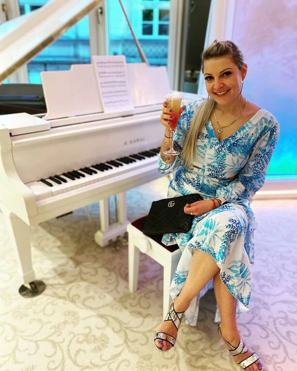 Magdalena Narożna w białej sukni! Szczęśliwe chwile gwiazdy muzyki disco polo! ZDJĘCIA