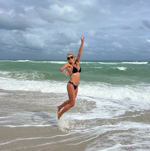 Wakacyjne zdjęcie Moniki Chwajoł w bikini z USA podbija internet!