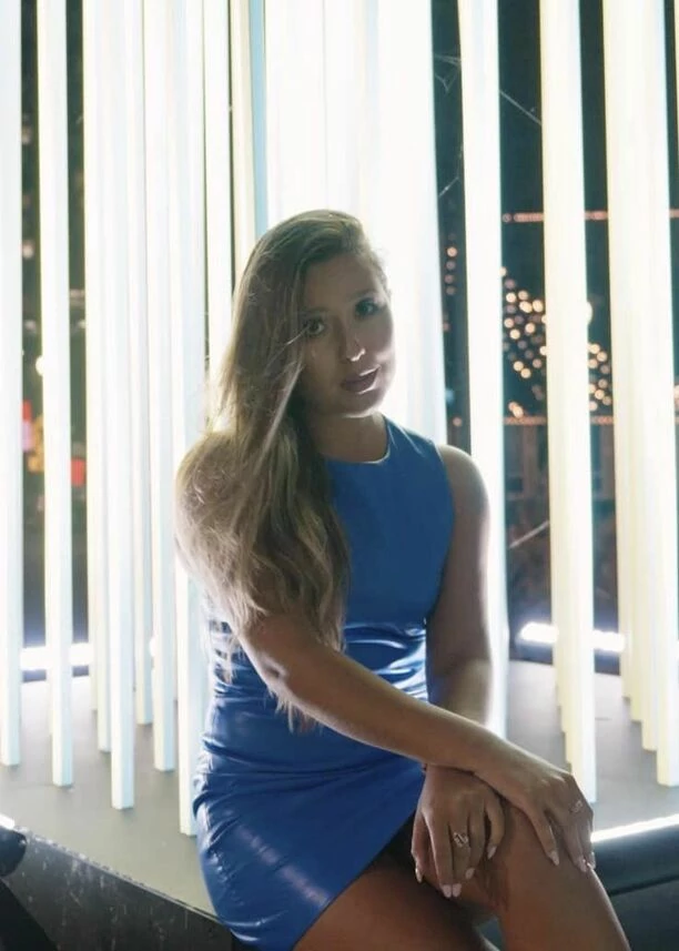 Niezwykła premiera duetu Vivat i Pamela Stone „Przepraszam za miłość„! Po raz pierwszy produkcja w dwóch językach!