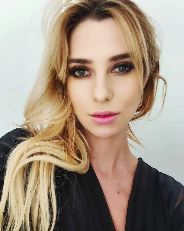 Narzeczona Daniela Martyniuka, Faustyna powiększyła sobie usta?!  Wygląda obłędnie! Zobaczcie zdjęcie