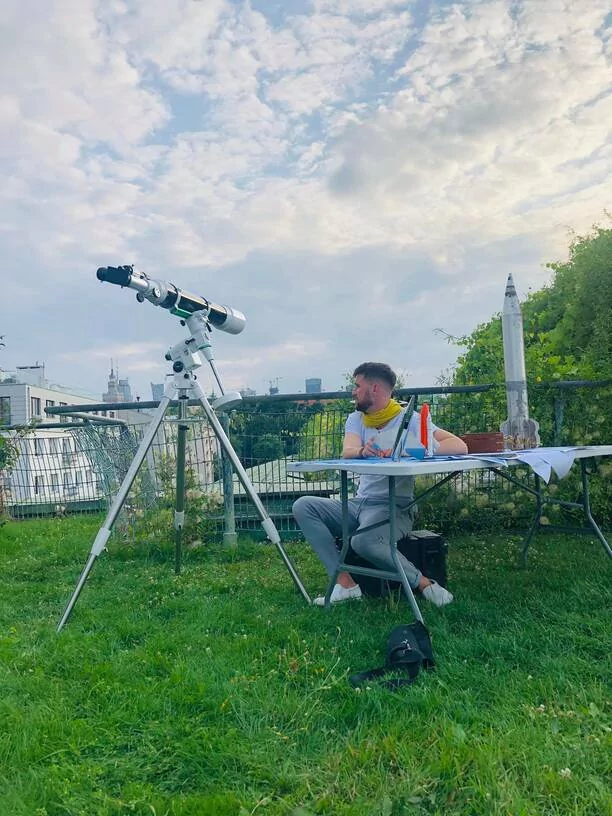 Defis kręcił klip w stolicy! Gwiazdor disco polo tylko nam zdradził kulisy jego powstania! Scenariusz klipu wzorowany jest na popularnej książce! 