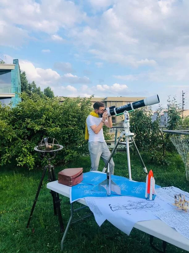 Defis kręcił klip w stolicy! Gwiazdor disco polo tylko nam zdradził kulisy jego powstania! Scenariusz klipu wzorowany jest na popularnej książce! 