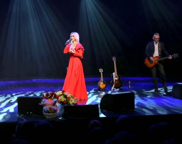 Owacje na stojąco dla królowej Śląskich Szlagierów! Teresa Werner tym występem podbiła serca fanów! 