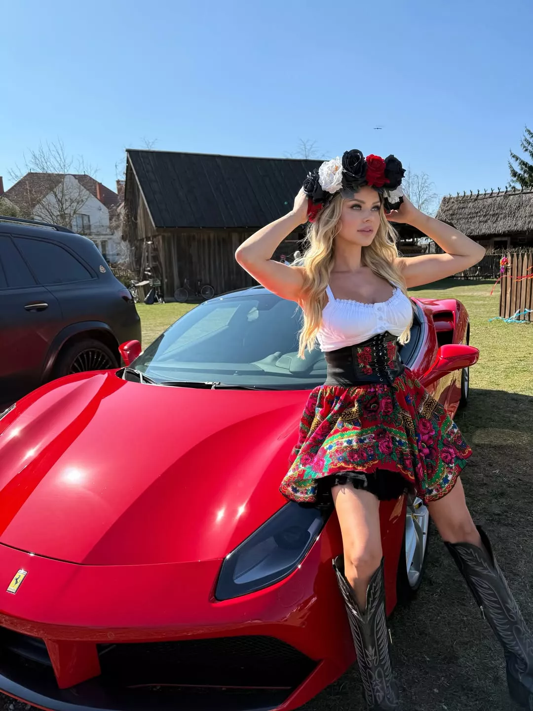 Ola Ciupa znów jako Słowianka. Tak wystąpiła w teledysku Cleo i Skolima „Lubimy"