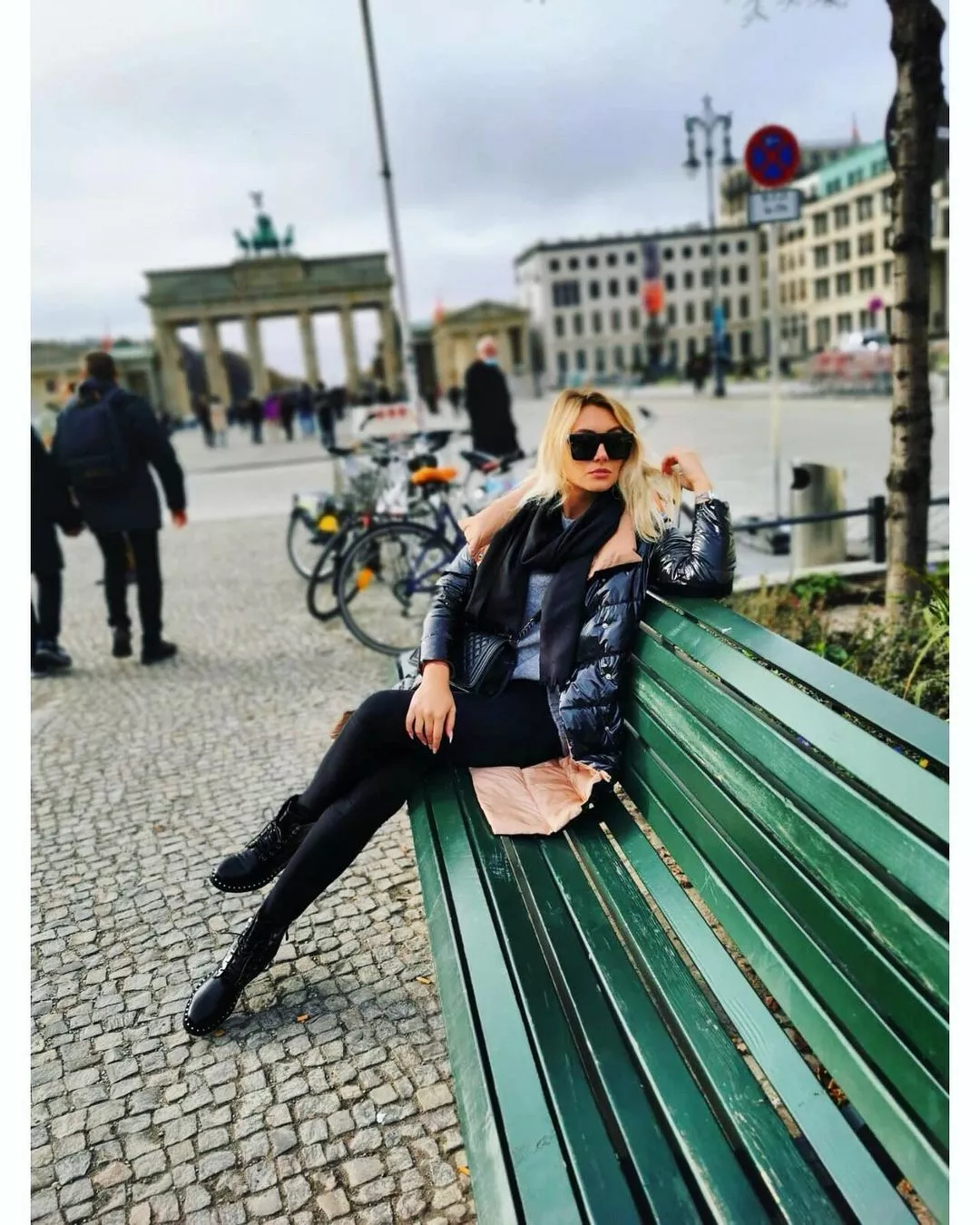 Gorące FOTO! Piękna artystka disco polo kusi ciałem w skąpym stroju! Wygląda jak bogini?!