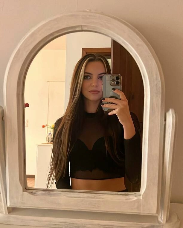 Rok pełen wrażeń - Angelika Żmijewska z Topky odsłania kulisy 2023 na zdjęciach!