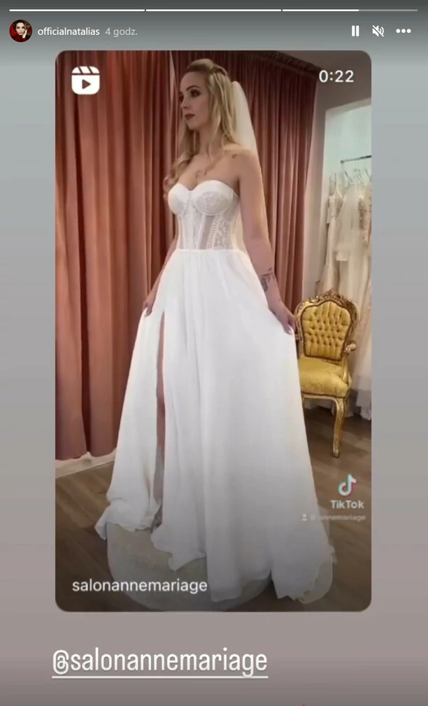 Wokalistka zespołu disco polo Top Girls bierze ślub?! Natalia Siemieniecka pokazała się w sukni ślubnej! Wygląda niesamowicie! 