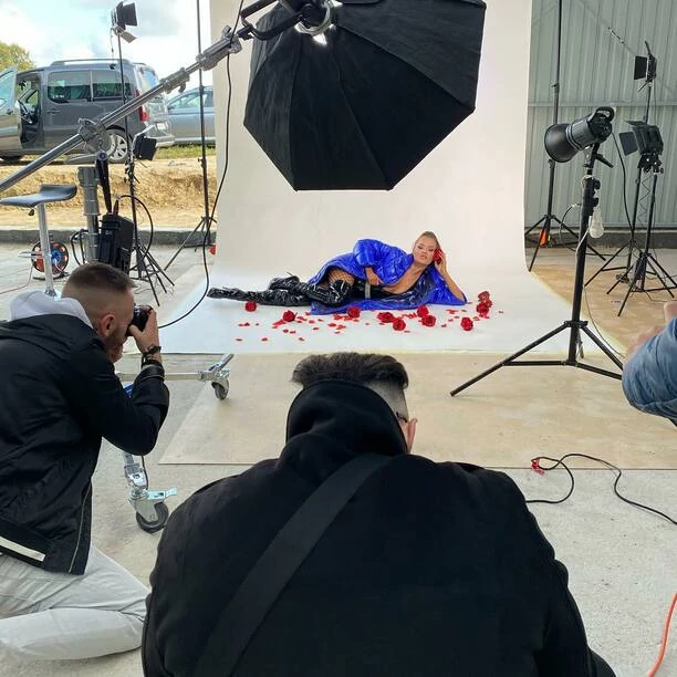 Bajorek z nową produkcją pt. „Nie oddam cię nikomu„! To będzie niezwykle miłosna propozycja!