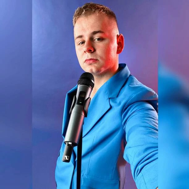 Bajorek z nową produkcją pt. „Nie oddam cię nikomu„! To będzie niezwykle miłosna propozycja!