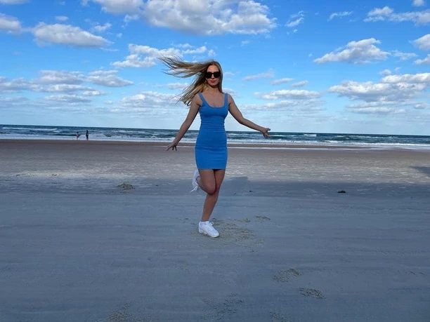 Co za figura! Natalia Siemieniecka Top Girls wygląda zjawiskowa! Gwiazda disco polo zachwyca na plaży w USA [FOTO]