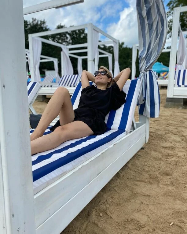 Najpiękniejsze nogi w disco polo?! Magdalena Narożna wrzuciła do sieci zdjęcie, które powala na kolana!