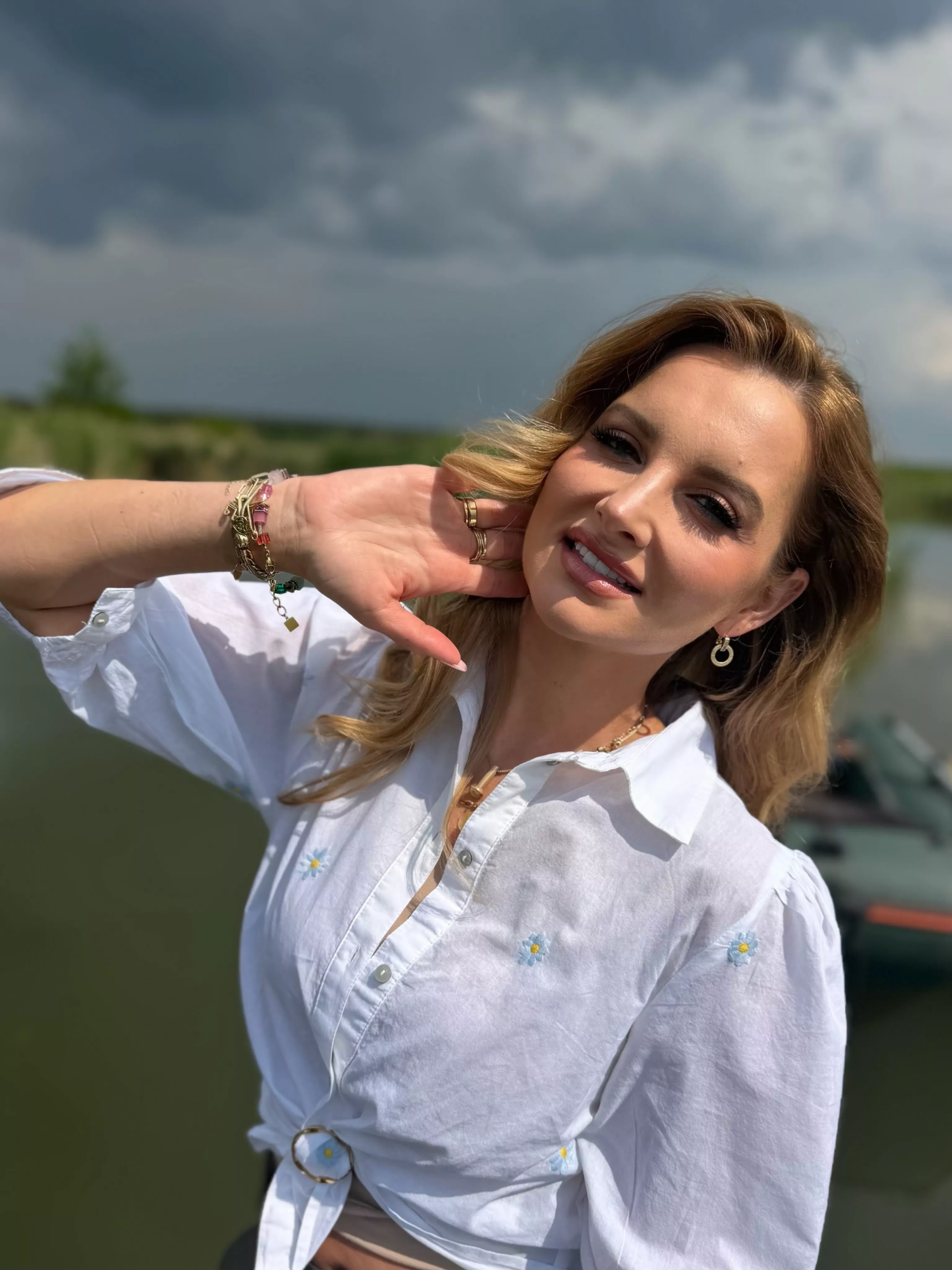 Tak Dorota Gwiazdowska z MIG eksponuje sylwetkę. Zobacz wszystkie trzy odsłony.