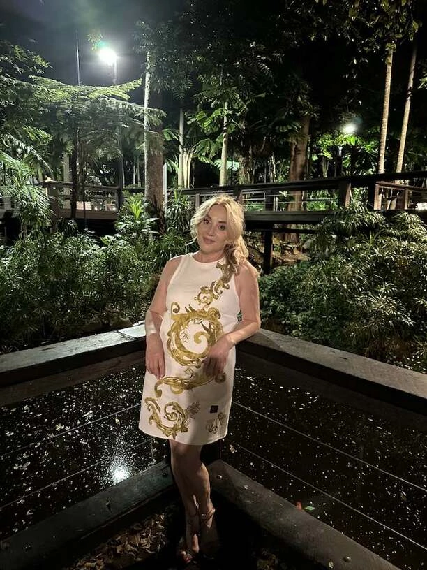 Cena sukienki zwala z nóg! Danuta Martyniuk na luksusowych wakacjach w Australii!