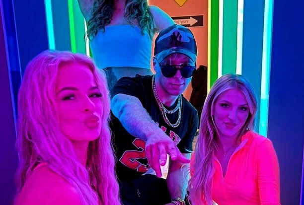 Co za mięśnie! Konrad Skolim Skolimowski odsłonił nagi tors! Co na to fanki disco polo?!