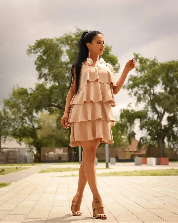 Najpiękniejsze nogi w branży disco polo? Gwiazda kusi tym, co ma najpiękniejsze! Fani komentują! 