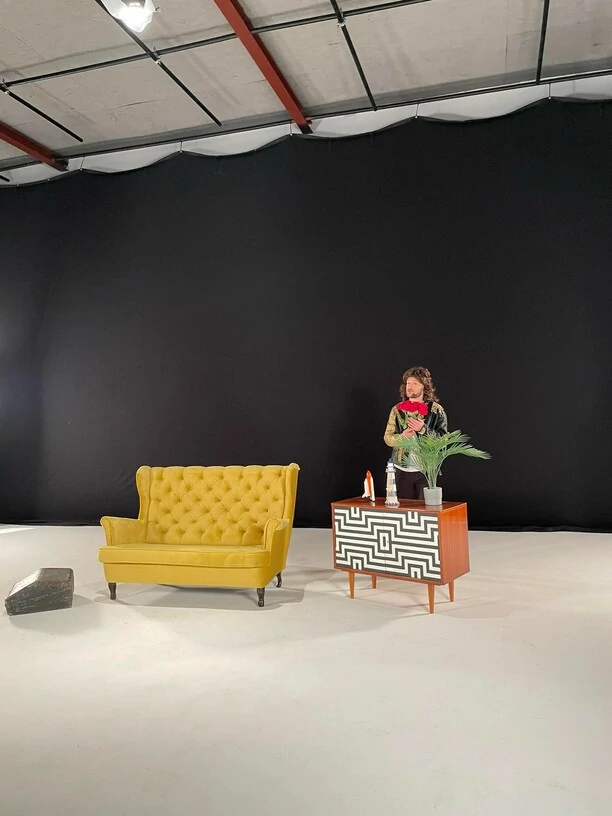 Karol Zawrtotniak Defis zaskakuje premierą „Tylko Czas„! Nowość podbije rynek disco polo?! 