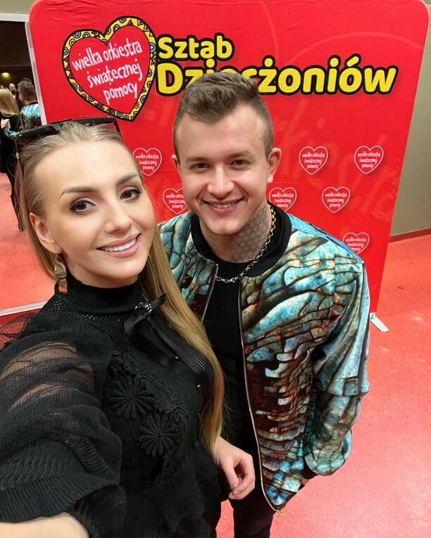 To najpopularniejsze małżeństwo w disco polo?! Dawid i Joanna Narożni podbijają internet