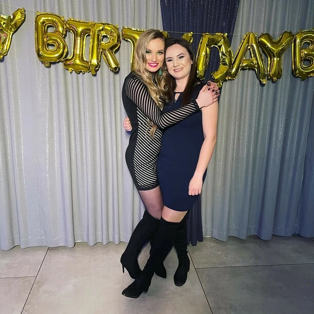 Huczne urodziny Pauliny z Energy Girls! Gwiazda czaruje w gorącej stylizacji | ZDJĘCIA