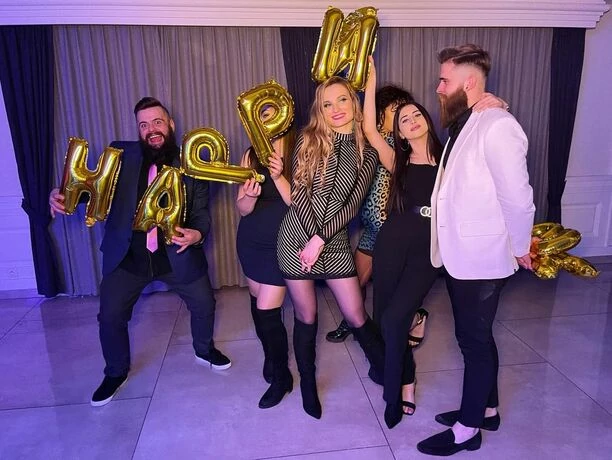 Huczne urodziny Pauliny z Energy Girls! Gwiazda czaruje w gorącej stylizacji | ZDJĘCIA