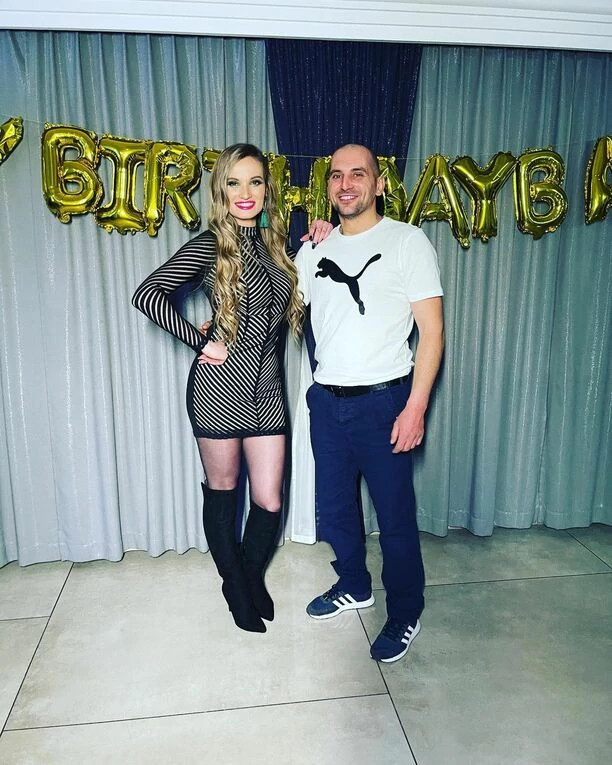 Huczne urodziny Pauliny z Energy Girls! Gwiazda czaruje w gorącej stylizacji | ZDJĘCIA