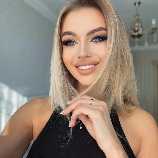 Cudowna gwiazda disco polo w wyjątkowej odsłonie! Prześliczna Mariia czaruje swoim ciałem i uśmiechem!