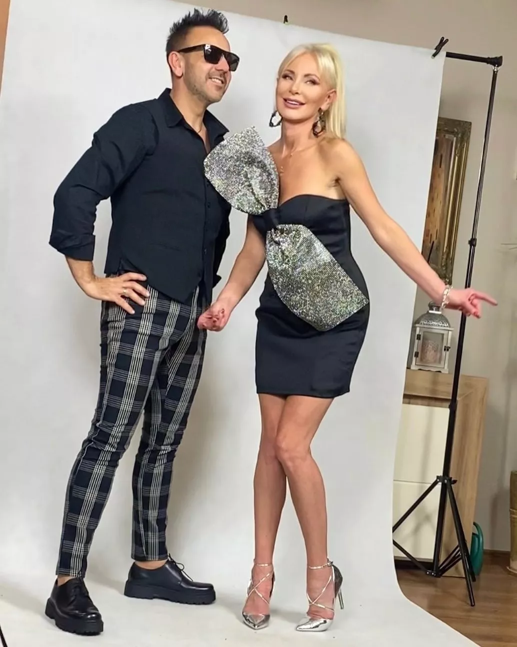 Razem w chorobie i radości! Popularna wokalistka disco polo pokazała się w ramionach męża! 