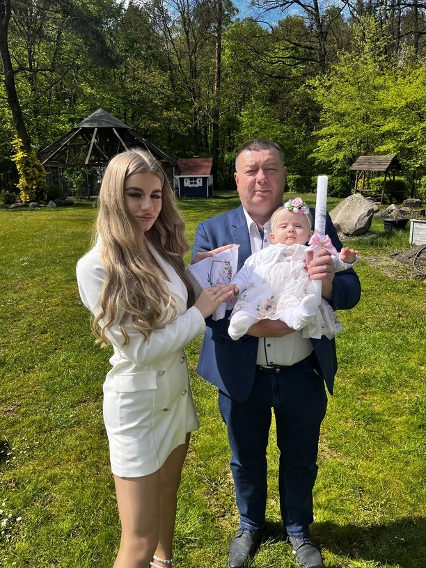 Najbardziej nietypowe polskie imię? Ajuna córka gwiazdy disco polo została ochrzczona! | ZDJĘCIA