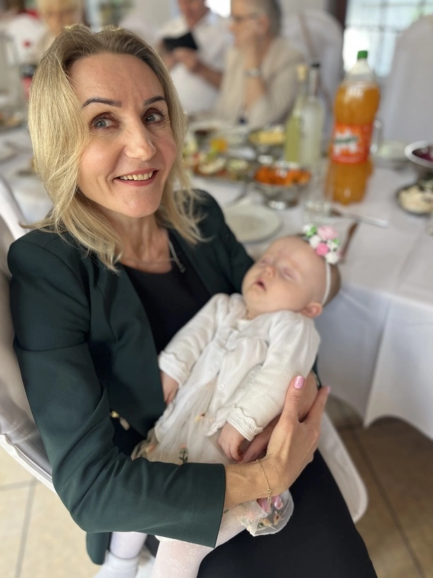 Najbardziej nietypowe polskie imię? Ajuna córka gwiazdy disco polo została ochrzczona! | ZDJĘCIA