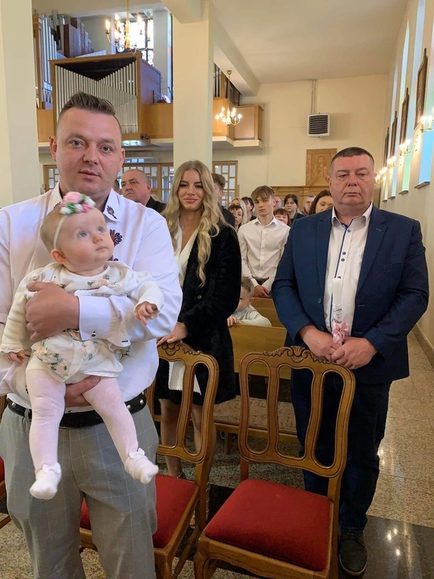 Najbardziej nietypowe polskie imię? Ajuna córka gwiazdy disco polo została ochrzczona! | ZDJĘCIA