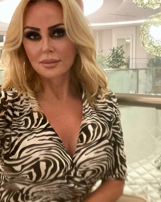 Teresa Werner ma 66 lat, a wygląda jak nastolatka! Wiemy, jaki jest sekret jej URODY?!
