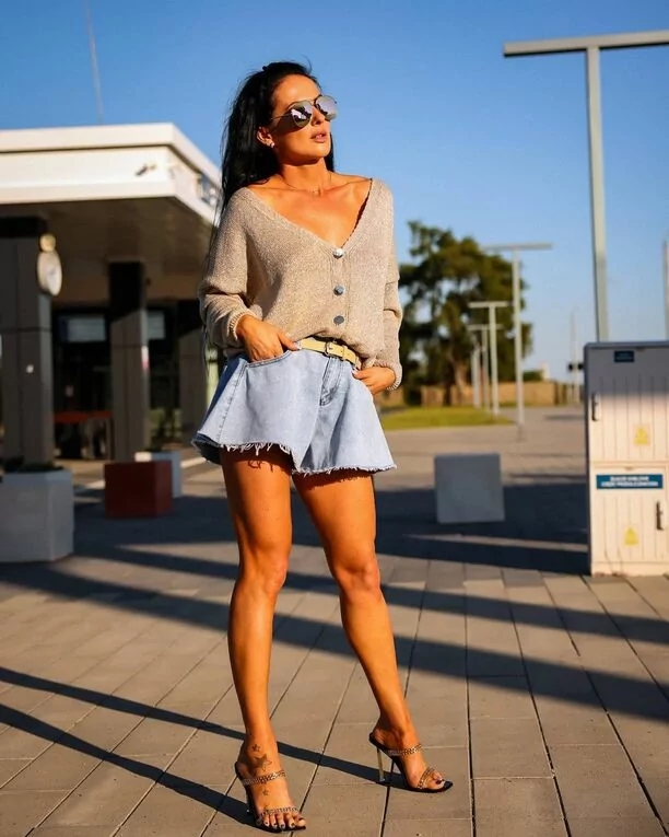 Cudowna wokalistka disco polo odważnie odsłoniła biust! Wygląda jak modelka ze światowych wybiegów! 