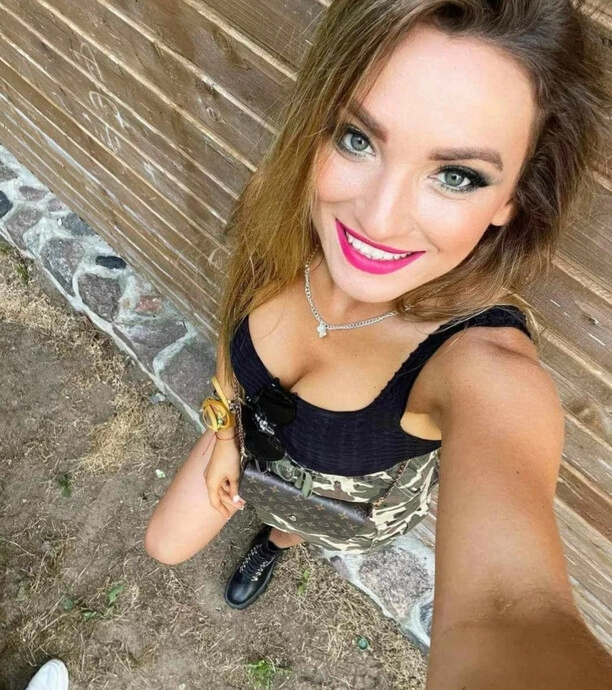 Pokazała za dużo? Liderka Energy Girls w zmysłowej kreacji! Internauci nie mogą oderwać wzroku