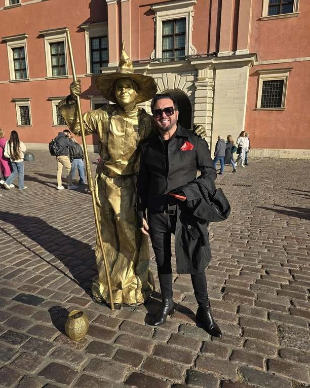 Andre – czy to najlepiej ubrany wokalista disco polo? Sprawdź, dlaczego kobiety wzdychają na jego widok!