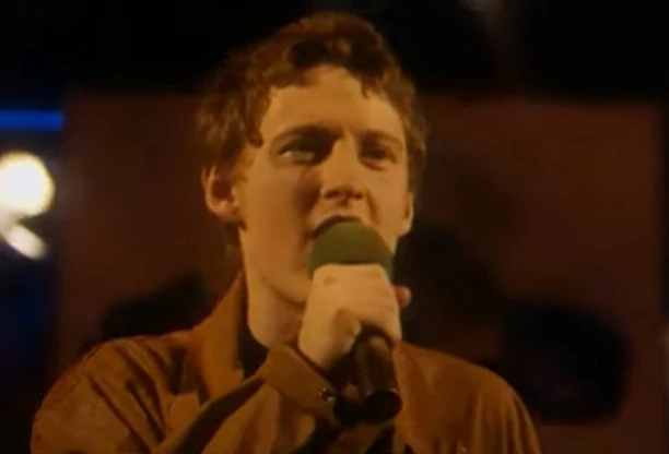 To najlepszy film o disco polo?! 24 lata temu do kin wszedł film „Kochaj i rób co chcesz„! Główną rolę zagrał m.in. Sławomir Świerzyński