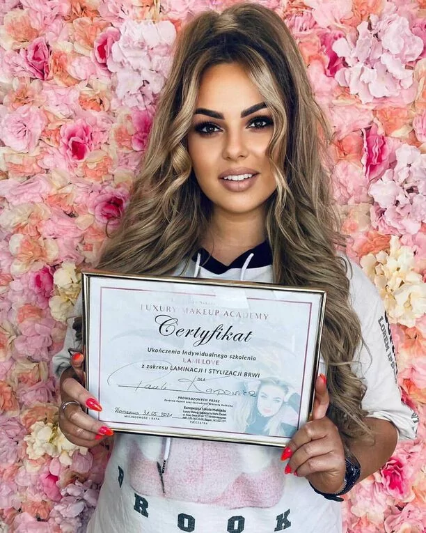 Paula Karpowicz z Top Girls zmieniła się nie do poznania! Fani disco polo rozpływają się z zachwytu! Wygląda fantastycznie!