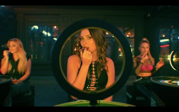 „Wychodzimy w Miasto„ wspólna produkcja zespołu Enjoy i Marcina Millera z Boys! | ZDJĘCIA