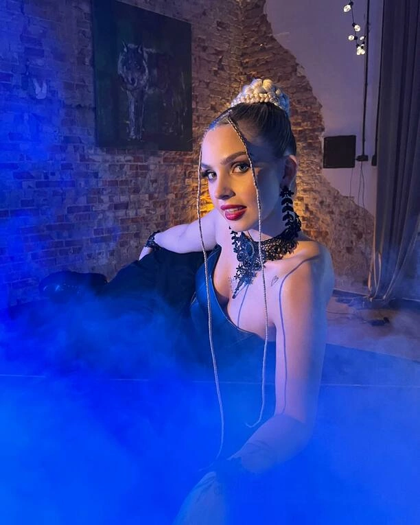 Natalia Siemieniecka z Top Girls i jej nowe cudowne, zmysłowe zdjęcia!