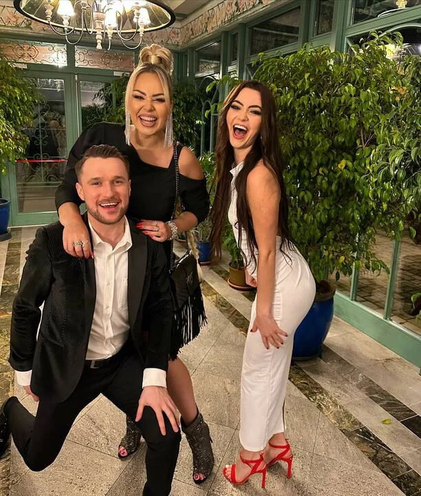 Co za impreza! Śmietanka gwiazd na hucznych urodzinach gwiazdora disco polo! Karol Zawrotniak Defis skończył 30 lat! [Zdjęcia]