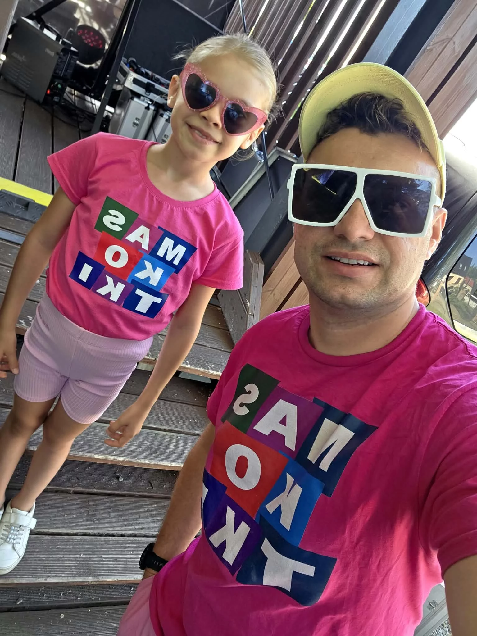 Chwile grozy w rodzinie gwiazdora disco polo. Ogłoszono alarm bombowy w szkole jego córki!
