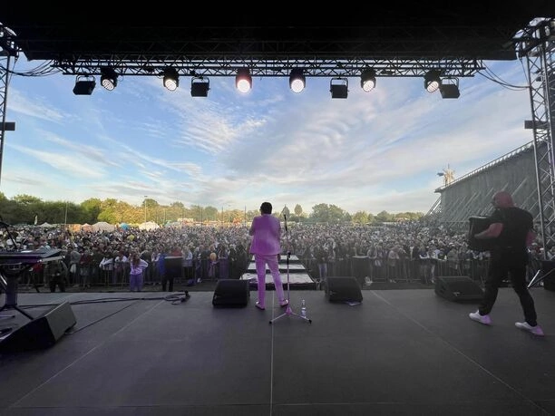 Andre zachwyca w Ciechocinku! Znakomita frekwencja na koncercie Disco Polo
