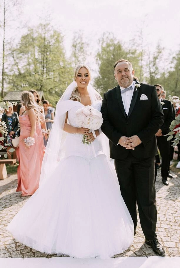 Paula Karpowicz z Topky ujawnia, ile kosztował jej ślub! Kwota może przyprawić o zawrót głowy

