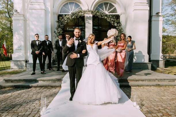 Paula Karpowicz z Topky ujawnia, ile kosztował jej ślub! Kwota może przyprawić o zawrót głowy

