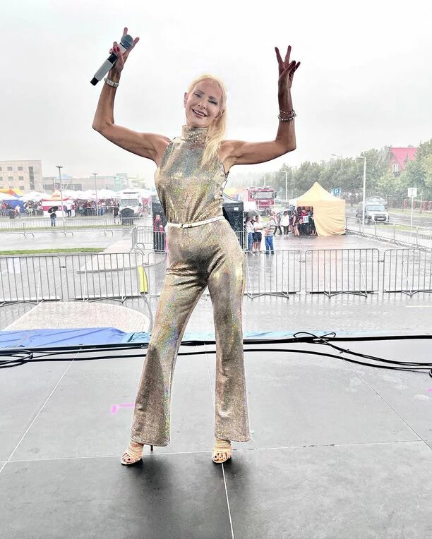 Armagedon pogodowy przerwał koncert disco polo! Pusty plac, publiczność uciekła! 