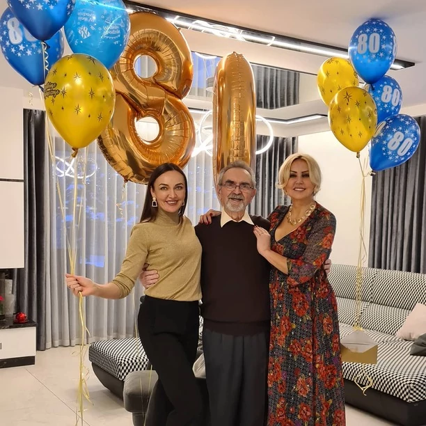 Niesamowite Podobieństwo - Teresa Werner i Jej Córka Zachwycają na Instagramie