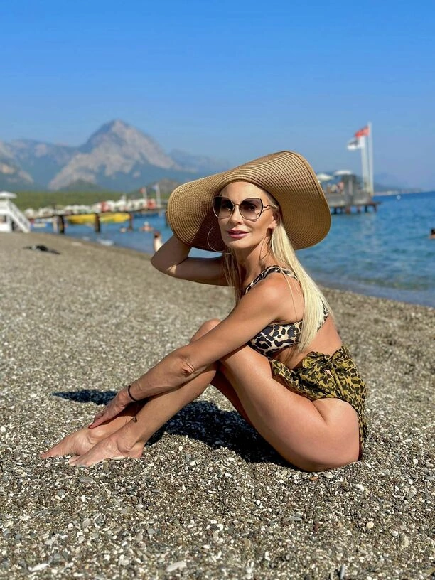 Elwira Mejk na wakacjach! Zdjęcia w bikini, które przyprawią Cię o zawrót głowy!