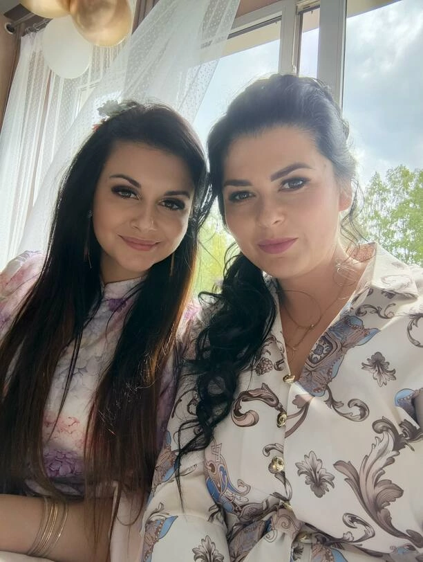 Iness zaskoczyła fanów! Pokazała siostrę i wywołała burzę komentarzy – są jak dwie krople wody?