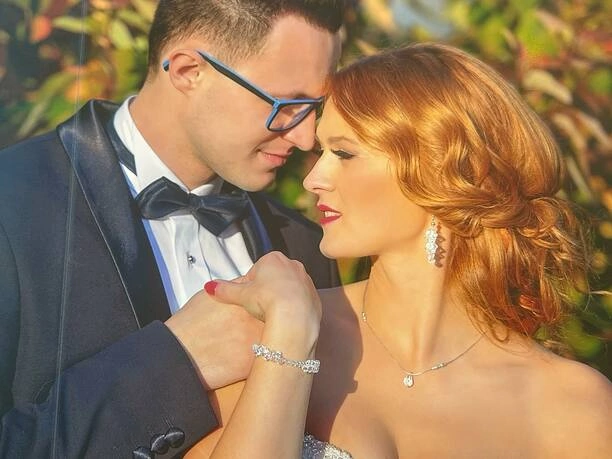 Wzruszające wyznanie na rocznicę ślubu! Kuba Urbański z Playboys świętuje 9 lat miłości z Eweliną! 