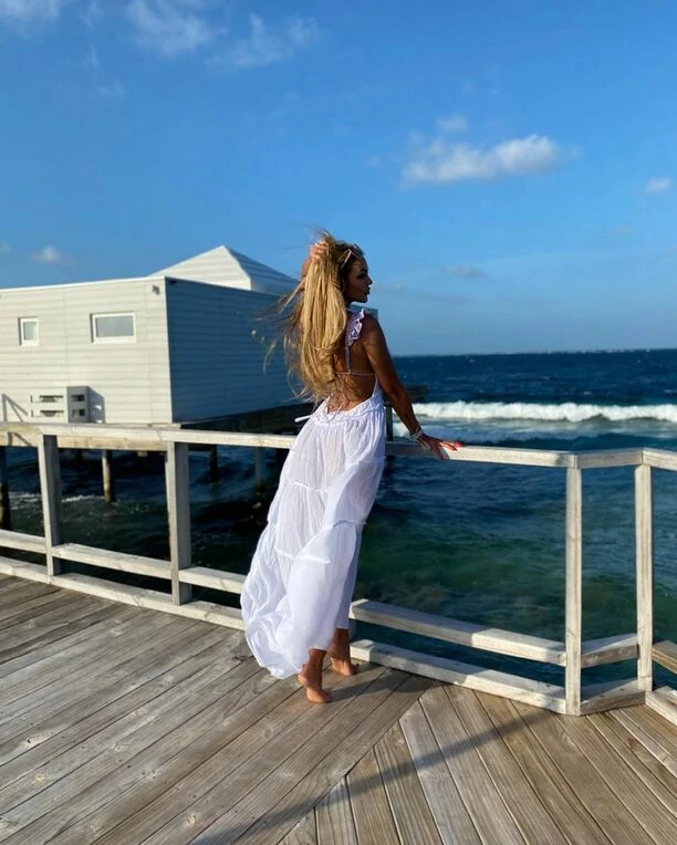 Zagraniczne wakacje ślicznej i niezwykle ponętnej wokalistki disco polo! Artystka wybrała się na Malediwy! Zobaczcie ZDJĘCIA! 