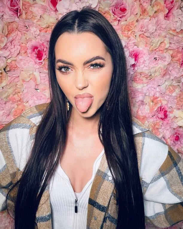 Angelika Żmijewska Topky zachwyca idealną figurą! Fani: „Prześliczna jak Miss„ To najpiękniejsza kobieta w disco polo?