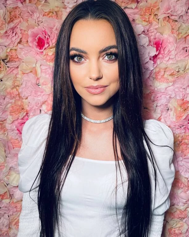 Angelika Żmijewska Topky zachwyca idealną figurą! Fani: „Prześliczna jak Miss„ To najpiękniejsza kobieta w disco polo?